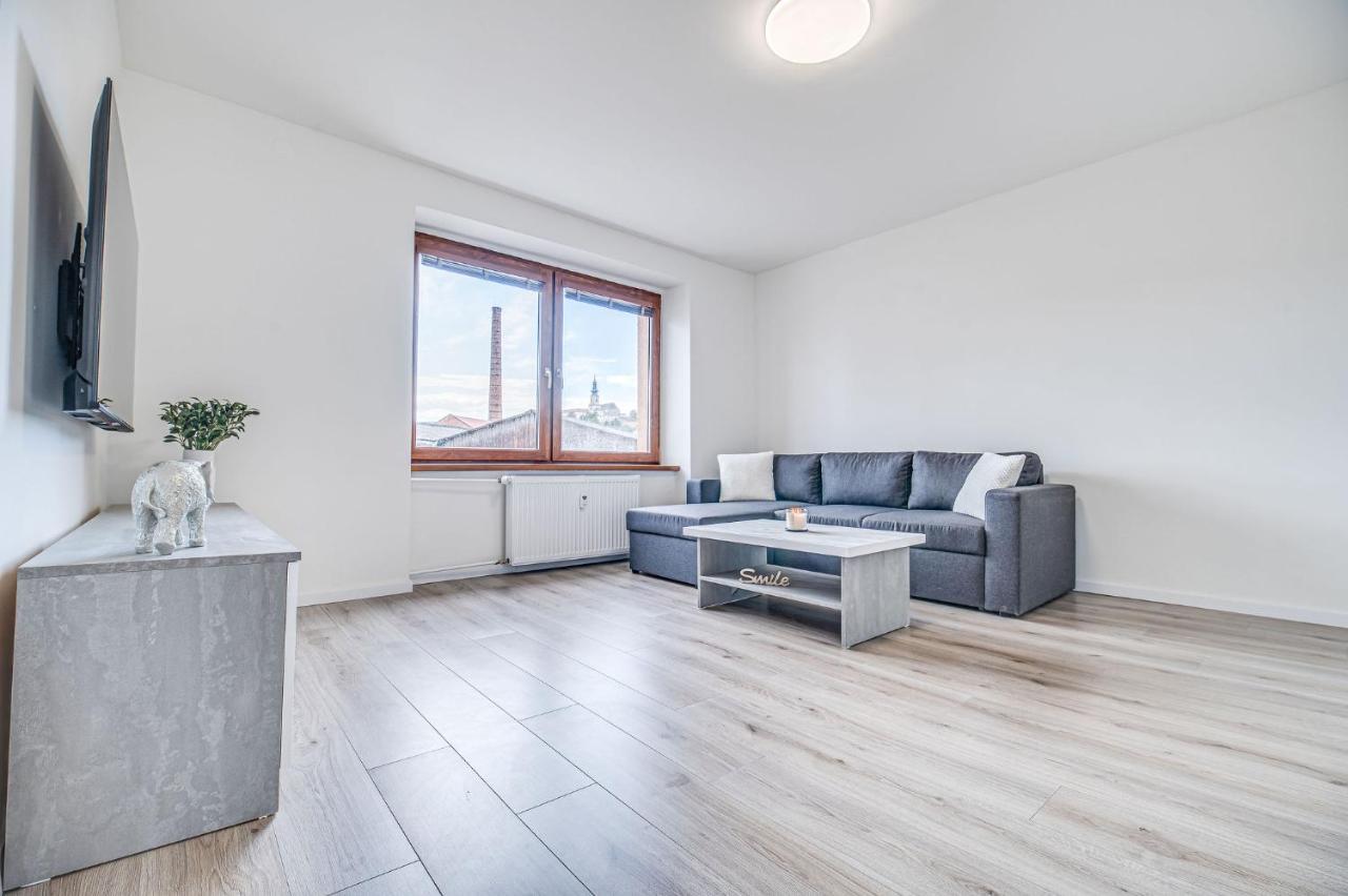 Nitra Castle Suite - Modern Elegance & Serenity Экстерьер фото