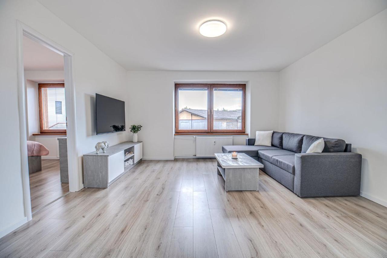 Nitra Castle Suite - Modern Elegance & Serenity Экстерьер фото