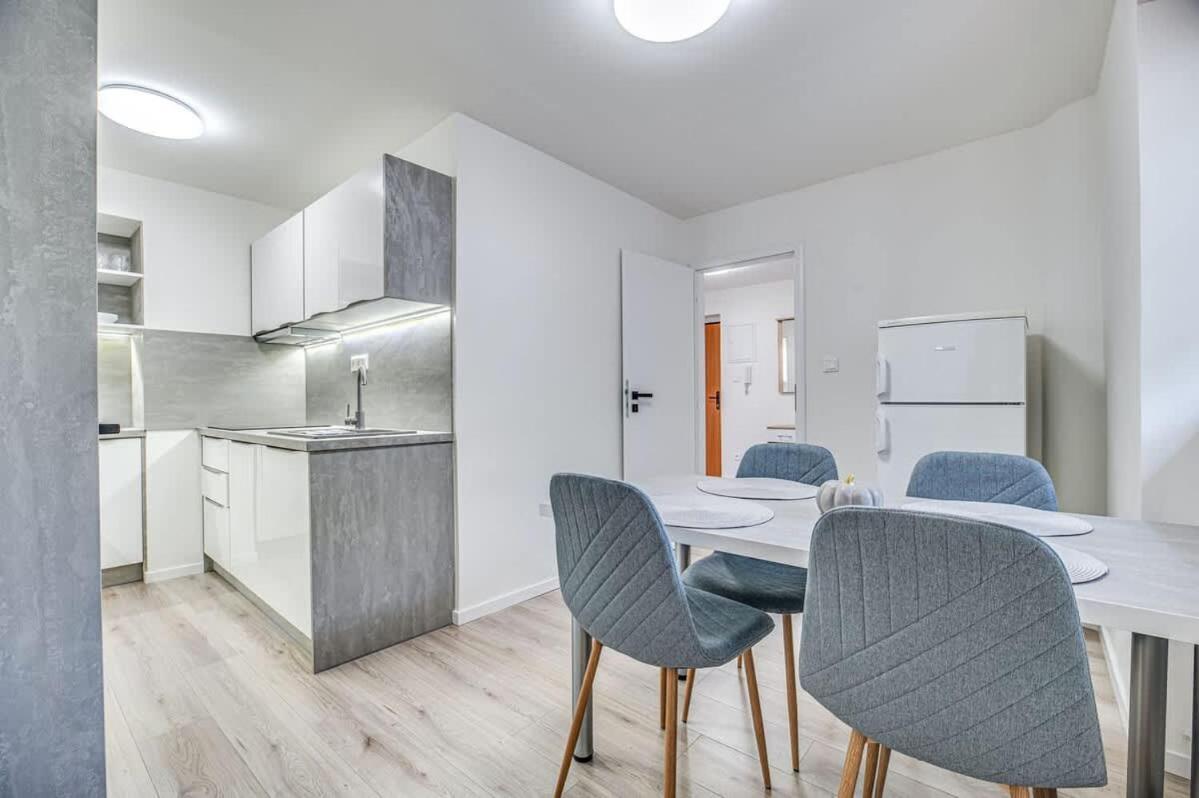 Nitra Castle Suite - Modern Elegance & Serenity Экстерьер фото